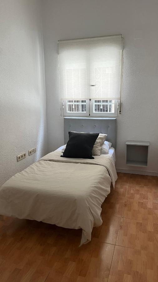 마드리드 Piso En Valdeacederas 아파트 외부 사진