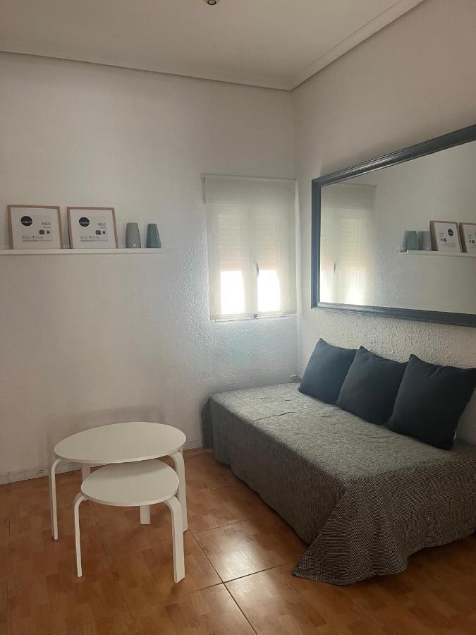 마드리드 Piso En Valdeacederas 아파트 외부 사진